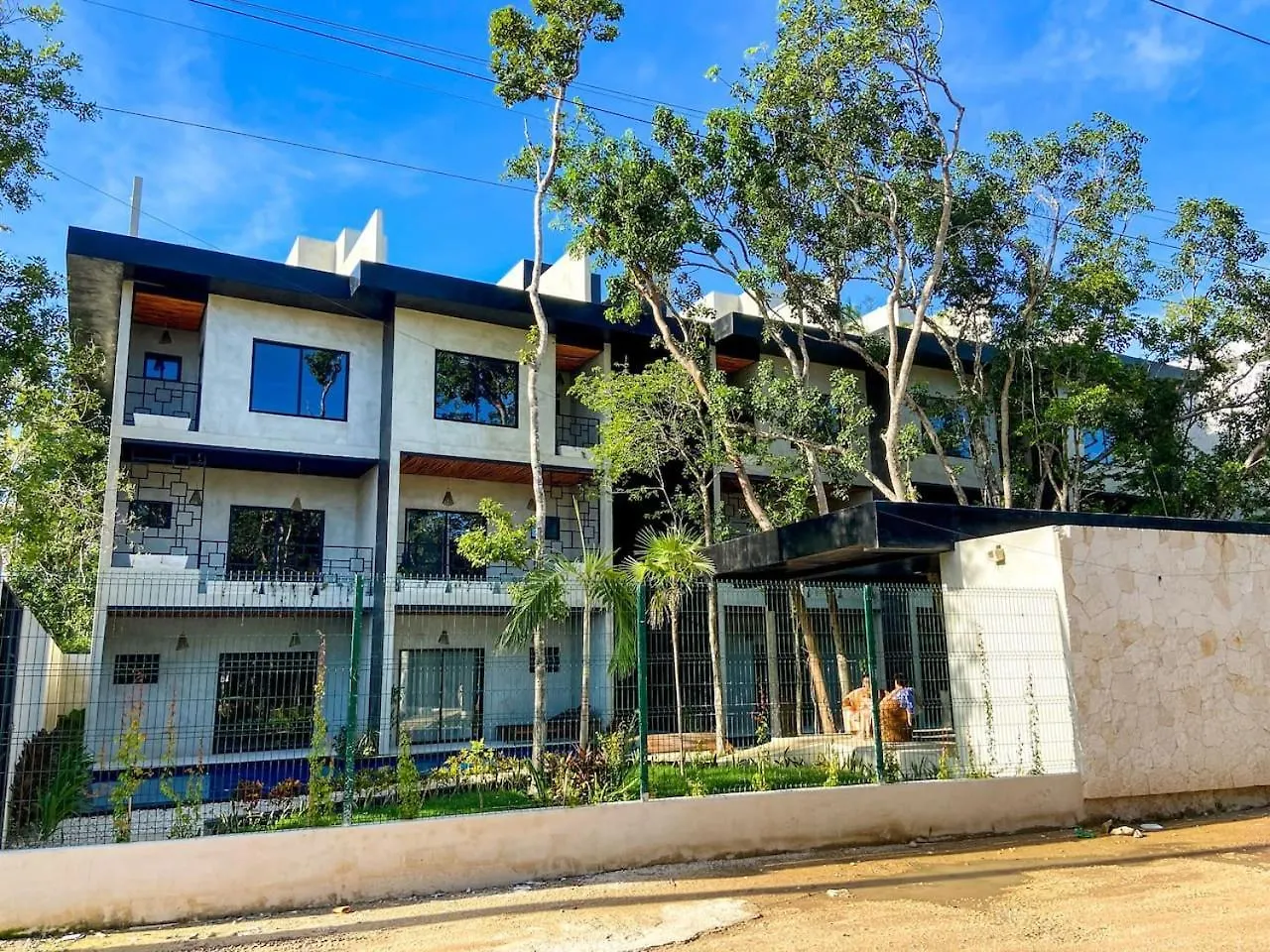 Spacious And Modern Studio With Private Pool Garden Pool And Gym Tulum